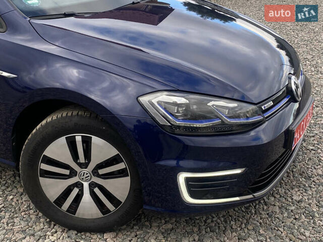 Синий Фольксваген e-Golf, объемом двигателя 0 л и пробегом 141 тыс. км за 12800 $, фото 4 на Automoto.ua