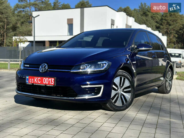 Синий Фольксваген e-Golf, объемом двигателя 0 л и пробегом 71 тыс. км за 15300 $, фото 2 на Automoto.ua