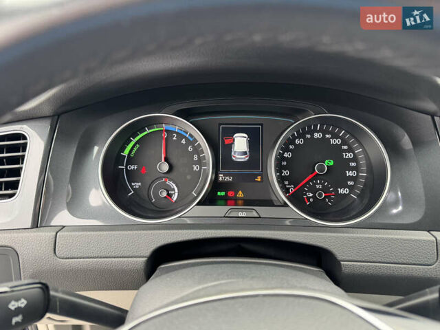 Синий Фольксваген e-Golf, объемом двигателя 0 л и пробегом 87 тыс. км за 17000 $, фото 12 на Automoto.ua