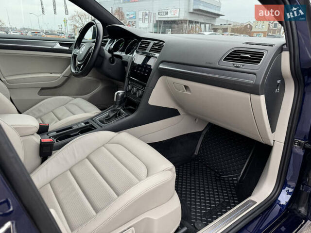 Синий Фольксваген e-Golf, объемом двигателя 0 л и пробегом 87 тыс. км за 17000 $, фото 18 на Automoto.ua