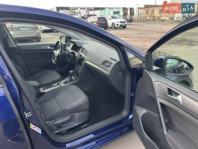Синий Фольксваген e-Golf, объемом двигателя 0 л и пробегом 86 тыс. км за 13100 $, фото 22 на Automoto.ua