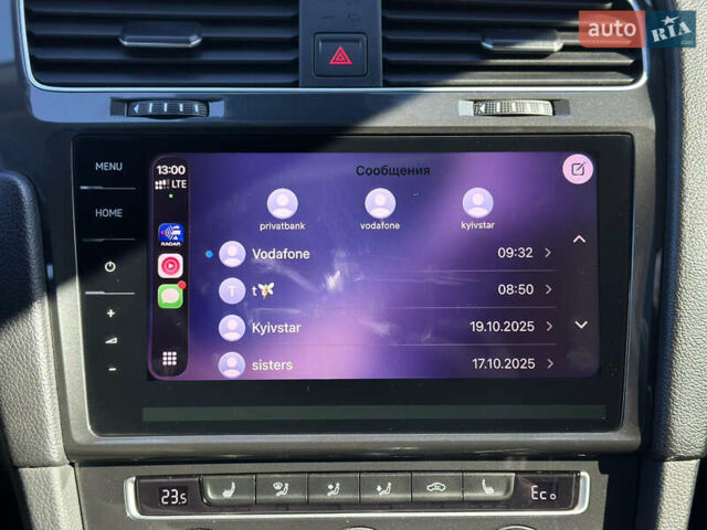 Синий Фольксваген e-Golf, объемом двигателя 0 л и пробегом 71 тыс. км за 15300 $, фото 115 на Automoto.ua