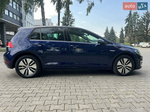 Синий Фольксваген e-Golf, объемом двигателя 0 л и пробегом 60 тыс. км за 15300 $, фото 2 на Automoto.ua