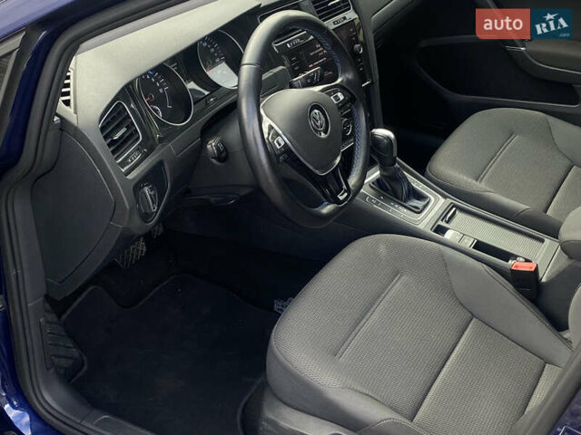 Синий Фольксваген e-Golf, объемом двигателя 0 л и пробегом 141 тыс. км за 12800 $, фото 30 на Automoto.ua