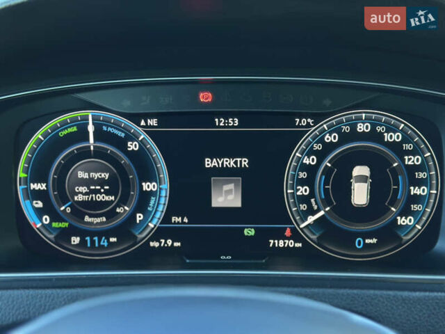 Синий Фольксваген e-Golf, объемом двигателя 0 л и пробегом 71 тыс. км за 15300 $, фото 61 на Automoto.ua