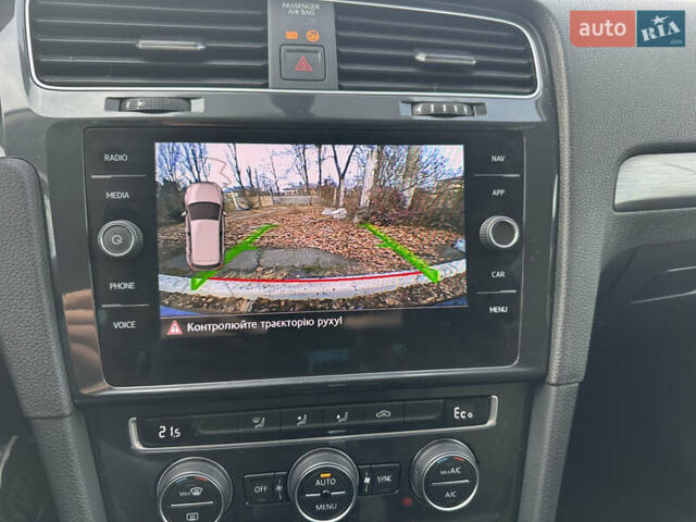 Синий Фольксваген e-Golf, объемом двигателя 0 л и пробегом 86 тыс. км за 13100 $, фото 18 на Automoto.ua