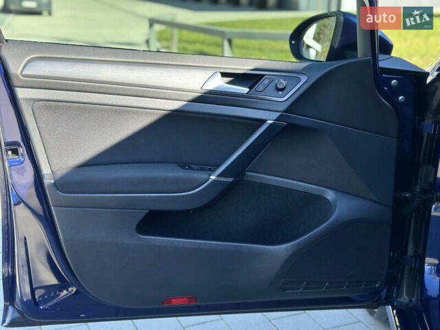 Синий Фольксваген e-Golf, объемом двигателя 0 л и пробегом 71 тыс. км за 15300 $, фото 52 на Automoto.ua