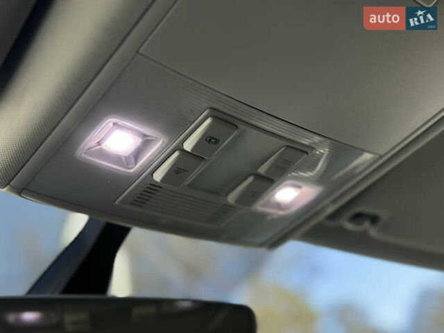 Синий Фольксваген e-Golf, объемом двигателя 0 л и пробегом 71 тыс. км за 15300 $, фото 79 на Automoto.ua