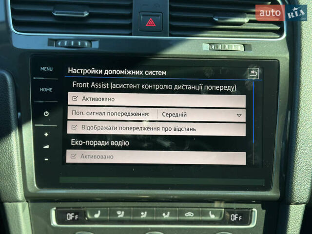 Синий Фольксваген e-Golf, объемом двигателя 0 л и пробегом 71 тыс. км за 15300 $, фото 128 на Automoto.ua