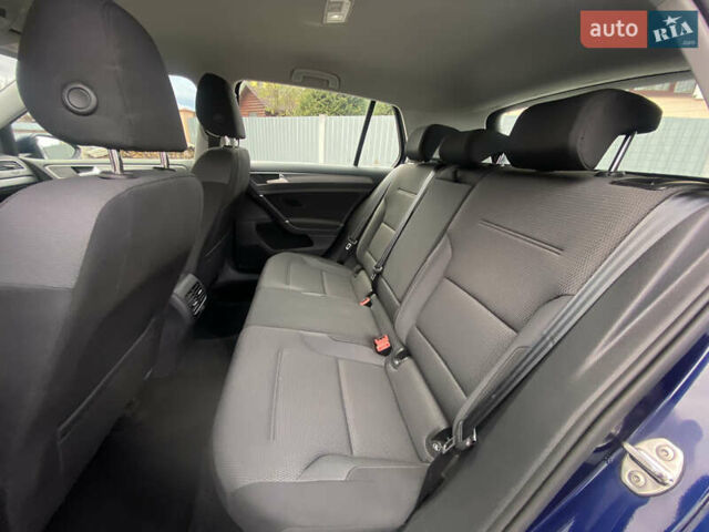 Синий Фольксваген e-Golf, объемом двигателя 0 л и пробегом 141 тыс. км за 12800 $, фото 54 на Automoto.ua
