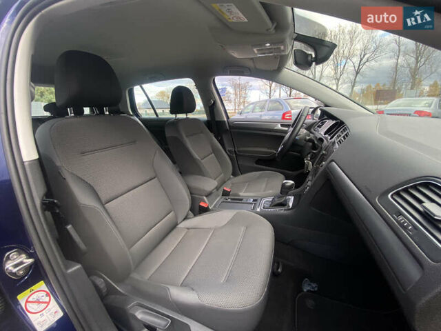 Синий Фольксваген e-Golf, объемом двигателя 0 л и пробегом 141 тыс. км за 12800 $, фото 42 на Automoto.ua