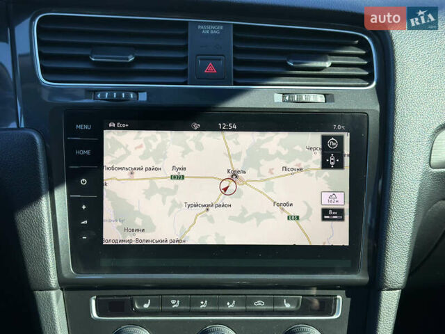 Синий Фольксваген e-Golf, объемом двигателя 0 л и пробегом 71 тыс. км за 15300 $, фото 66 на Automoto.ua