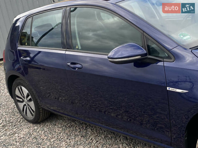 Синий Фольксваген e-Golf, объемом двигателя 0 л и пробегом 141 тыс. км за 12800 $, фото 6 на Automoto.ua