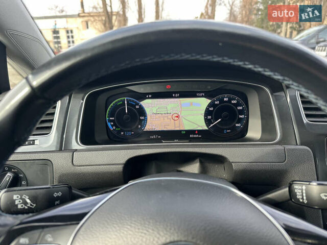 Синий Фольксваген e-Golf, объемом двигателя 0 л и пробегом 86 тыс. км за 13100 $, фото 17 на Automoto.ua