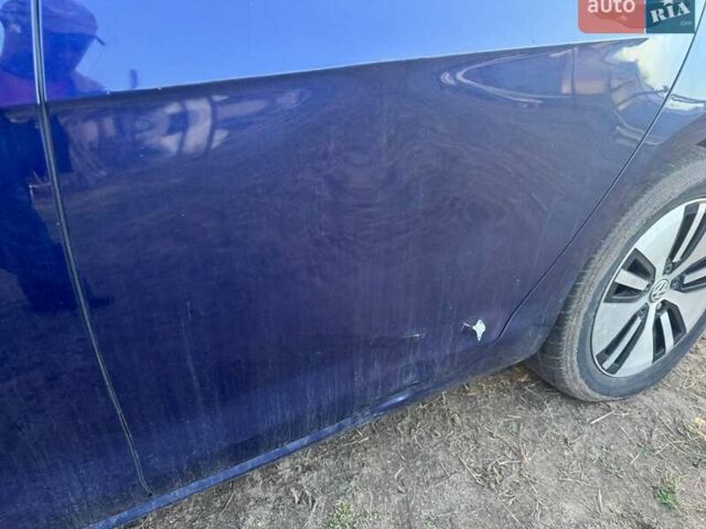 Синій Фольксваген e-Golf, об'ємом двигуна 0 л та пробігом 108 тис. км за 11500 $, фото 9 на Automoto.ua