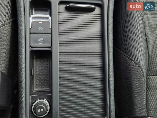 Синій Фольксваген e-Golf, об'ємом двигуна 0 л та пробігом 120 тис. км за 13700 $, фото 13 на Automoto.ua