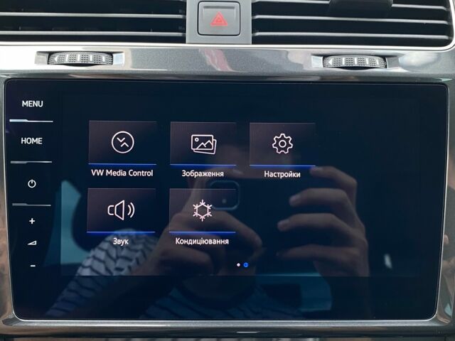 Синий Фольксваген e-Golf, объемом двигателя 0 л и пробегом 64 тыс. км за 16500 $, фото 68 на Automoto.ua