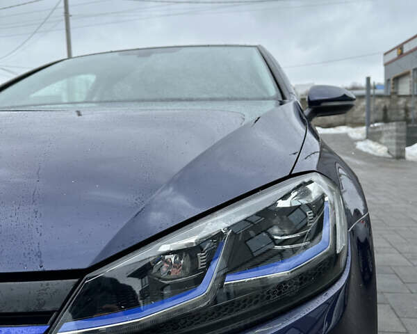 Синій Фольксваген e-Golf, об'ємом двигуна 0 л та пробігом 83 тис. км за 12800 $, фото 12 на Automoto.ua