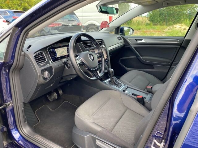 Синий Фольксваген e-Golf, объемом двигателя 0 л и пробегом 64 тыс. км за 16500 $, фото 36 на Automoto.ua