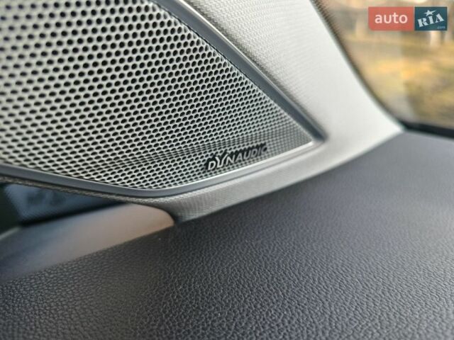 Синій Фольксваген e-Golf, об'ємом двигуна 0 л та пробігом 88 тис. км за 16200 $, фото 33 на Automoto.ua