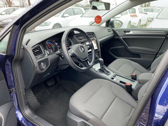 Синий Фольксваген e-Golf, объемом двигателя 0 л и пробегом 29 тыс. км за 15300 $, фото 17 на Automoto.ua