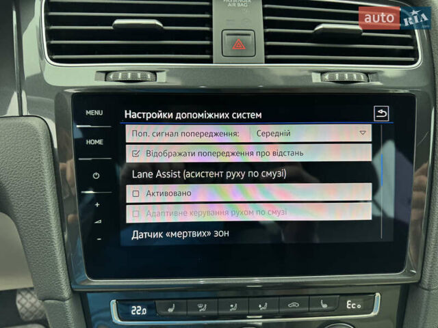 Синий Фольксваген e-Golf, объемом двигателя 0 л и пробегом 87 тыс. км за 17000 $, фото 25 на Automoto.ua