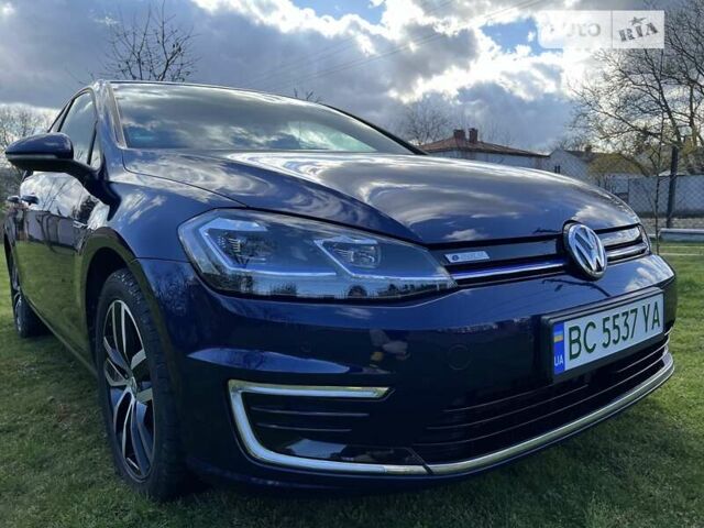 Синий Фольксваген e-Golf, объемом двигателя 0 л и пробегом 43 тыс. км за 17499 $, фото 10 на Automoto.ua