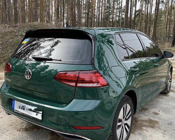 Зеленый Фольксваген e-Golf, объемом двигателя 0 л и пробегом 95 тыс. км за 12700 $, фото 6 на Automoto.ua