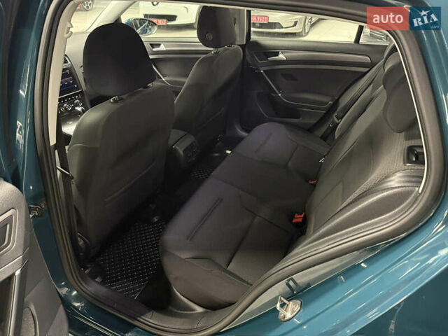 Зелений Фольксваген e-Golf, об'ємом двигуна 0 л та пробігом 186 тис. км за 11900 $, фото 10 на Automoto.ua