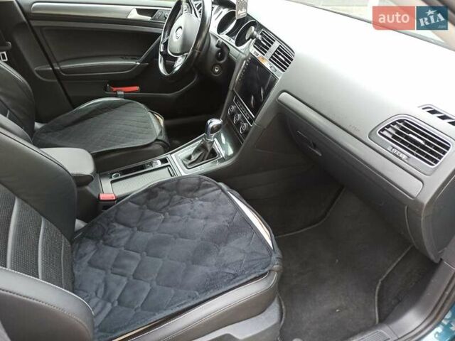 Зеленый Фольксваген e-Golf, объемом двигателя 0 л и пробегом 120 тыс. км за 12000 $, фото 16 на Automoto.ua