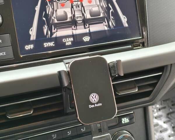 Белый Фольксваген e-Lavida, объемом двигателя 0 л и пробегом 40 тыс. км за 14000 $, фото 23 на Automoto.ua