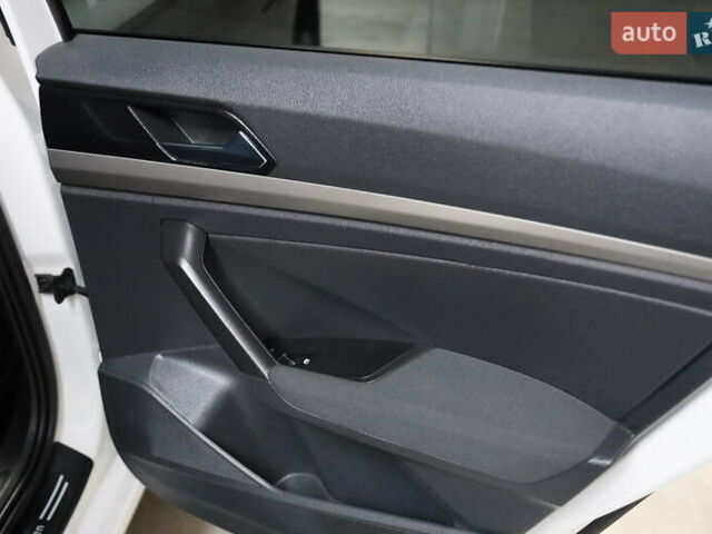 Белый Фольксваген e-Lavida, объемом двигателя 0 л и пробегом 26 тыс. км за 15900 $, фото 23 на Automoto.ua