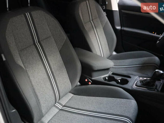 Белый Фольксваген e-Lavida, объемом двигателя 0 л и пробегом 26 тыс. км за 15900 $, фото 31 на Automoto.ua