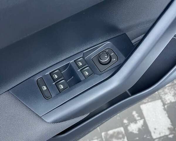 Белый Фольксваген e-Lavida, объемом двигателя 1.5 л и пробегом 1 тыс. км за 19900 $, фото 11 на Automoto.ua