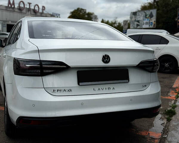 Білий Фольксваген e-Lavida, об'ємом двигуна 1.5 л та пробігом 1 тис. км за 19600 $, фото 4 на Automoto.ua