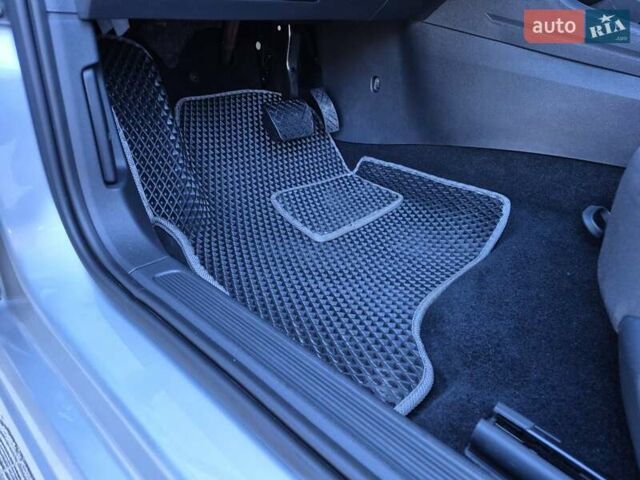 Серый Фольксваген e-Lavida, объемом двигателя 0 л и пробегом 54 тыс. км за 13500 $, фото 34 на Automoto.ua