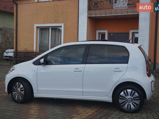 Фольксваген e-up 2013 в Самборе на Automoto.ua Белый Фольксваген e-up, объемом двигателя 0 л и пробегом 120 тыс. км за 6000 $, фото 11 на Automoto.ua