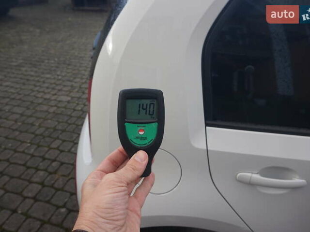 Фольксваген e-up 2013 в Самборе на Automoto.ua Белый Фольксваген e-up, объемом двигателя 0 л и пробегом 120 тыс. км за 6000 $, фото 70 на Automoto.ua