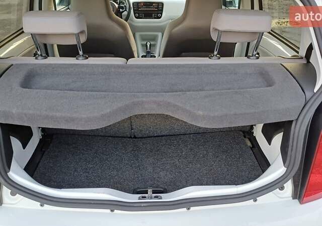 Білий Фольксваген e-up, об'ємом двигуна 0 л та пробігом 114 тис. км за 6499 $, фото 50 на Automoto.ua