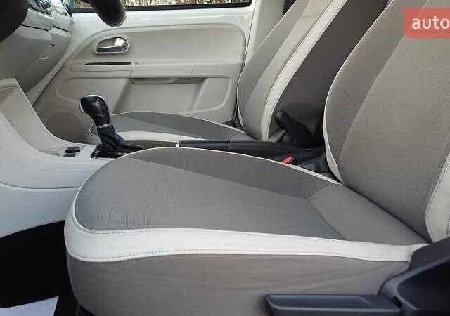 Білий Фольксваген e-up, об'ємом двигуна 0 л та пробігом 114 тис. км за 6499 $, фото 37 на Automoto.ua