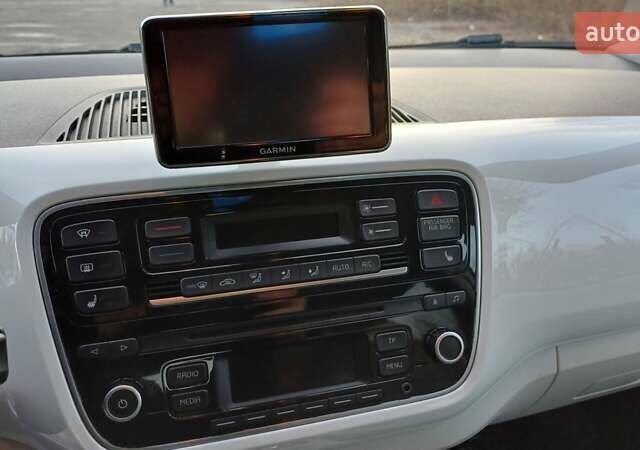 Білий Фольксваген e-up, об'ємом двигуна 0 л та пробігом 114 тис. км за 6499 $, фото 33 на Automoto.ua