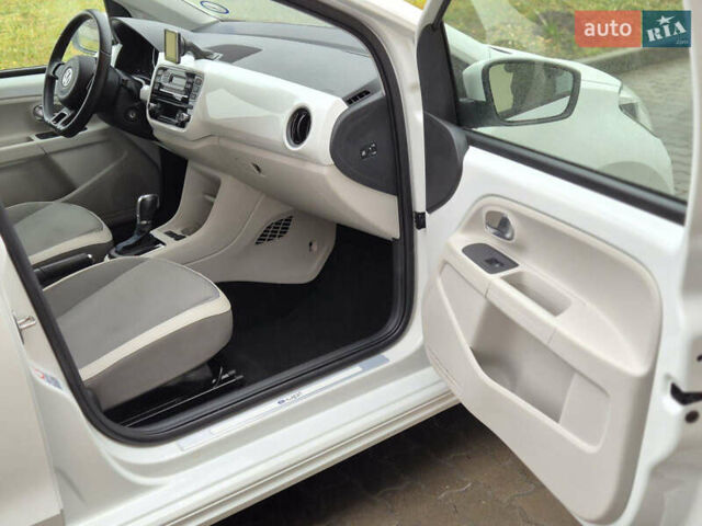 Білий Фольксваген e-up, об'ємом двигуна 0 л та пробігом 70 тис. км за 5750 $, фото 8 на Automoto.ua