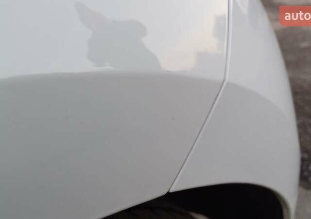 Білий Фольксваген e-up, об'ємом двигуна 0 л та пробігом 114 тис. км за 6499 $, фото 13 на Automoto.ua