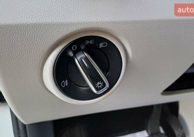 Білий Фольксваген e-up, об'ємом двигуна 0 л та пробігом 114 тис. км за 6499 $, фото 36 на Automoto.ua