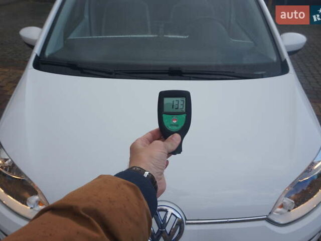 Фольксваген e-up 2013 в Самборе на Automoto.ua Белый Фольксваген e-up, объемом двигателя 0 л и пробегом 120 тыс. км за 6000 $, фото 64 на Automoto.ua