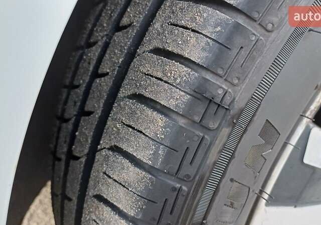 Білий Фольксваген e-up, об'ємом двигуна 0 л та пробігом 114 тис. км за 6499 $, фото 16 на Automoto.ua