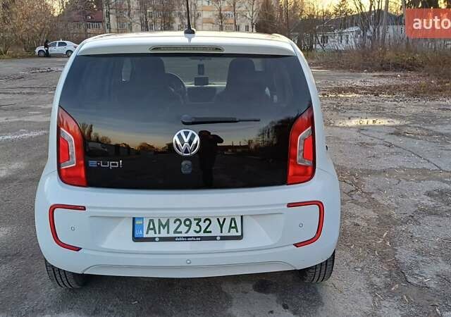 Білий Фольксваген e-up, об'ємом двигуна 0 л та пробігом 114 тис. км за 6499 $, фото 9 на Automoto.ua