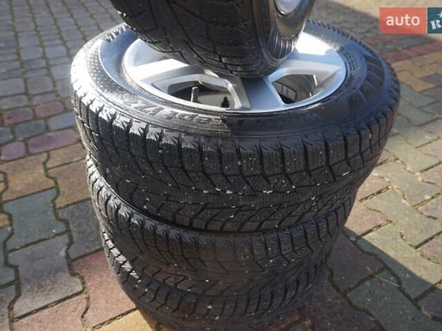 Фольксваген e-up 2013 в Самборе на Automoto.ua Белый Фольксваген e-up, объемом двигателя 0 л и пробегом 120 тыс. км за 6000 $, фото 75 на Automoto.ua