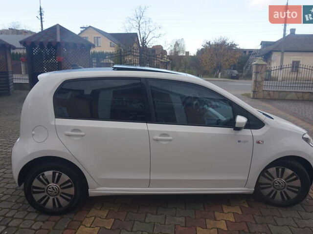 Фольксваген e-up 2013 в Самборе на Automoto.ua Белый Фольксваген e-up, объемом двигателя 0 л и пробегом 120 тыс. км за 6000 $, фото 15 на Automoto.ua
