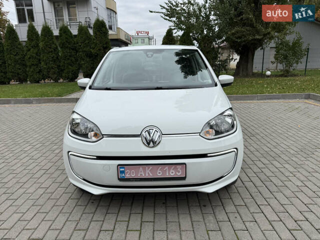 Фольксваген e-up 2013 в Каменце-Подольском на Automoto.ua Белый Фольксваген e-up, объемом двигателя 0 л и пробегом 150 тыс. км за 5999 $, фото 1 на Automoto.ua